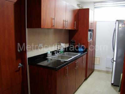Apartamento de 3 alcobas en venta en Los Cedros, Bogotá, 230 m² · foto 6 de 17