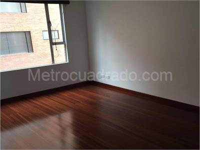 Apartamento de 3 alcobas en venta en El Refugio, Bogotá, 190 m² · foto 5 de 6
