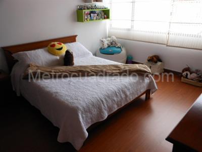 Casa de 3 alcobas en venta en Prado Niza, Bogotá, 243 m² · foto 13 de 20