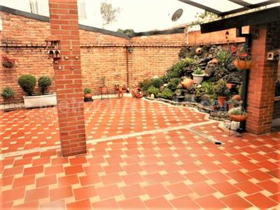 Casa de 3 alcobas en venta en Prado Niza, Bogotá, 243 m² · foto 2 de 20