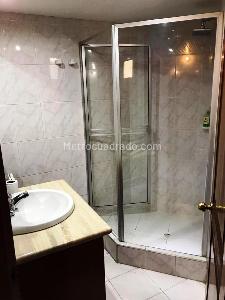 Apartamento en venta en Santa Barbara Central, Bogotá · foto 8 de 11
