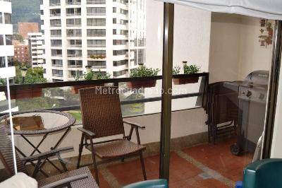Apartamento de 3 alcobas en venta en Santa Barbara Occidental, Bogotá, 178 m² · foto 11 de 12