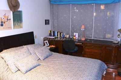 Apartamento de 3 alcobas en venta en Santa Barbara Occidental, Bogotá, 178 m² · foto 3 de 12