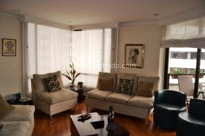 Apartamento de 3 alcobas en venta en Santa Barbara Occidental, Bogotá, 178 m² · foto 4 de 12