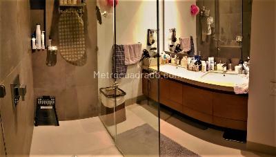 Apartamento de 3 alcobas en venta en Chico Norte, Bogotá, 165 m² · foto 10 de 16