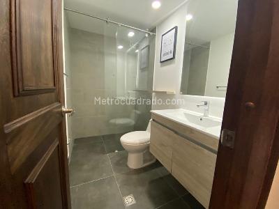 Apartamento en venta en Santa Barbara Occidental, Bogotá · foto 6 de 8