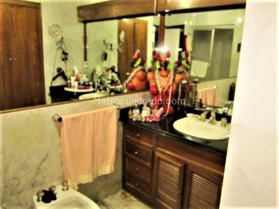 Apartamento en venta en Altos Del Refugio, Bogotá · foto 17 de 20