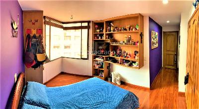 Apartamento de 4 alcobas en venta en La Carolina, Bogotá, 240 m² · foto 14 de 15