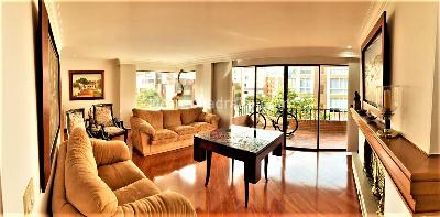 Apartamento de 4 alcobas en venta en La Carolina, Bogotá, 240 m² · foto 4 de 15