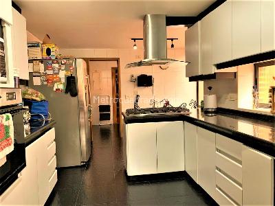 Apartamento de 4 alcobas en venta en La Carolina, Bogotá, 240 m² · foto 5 de 15