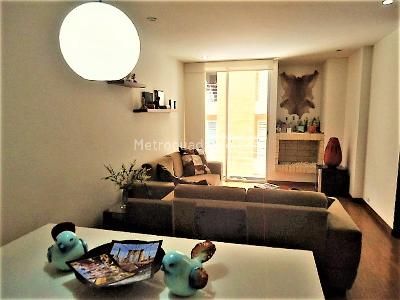 Apartamento de 1 alcoba en venta en Santa Barbara Central, Bogotá, 75 m² · foto 2 de 10