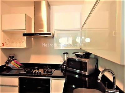 Apartamento de 1 alcoba en venta en Santa Barbara Central, Bogotá, 75 m² · foto 3 de 10