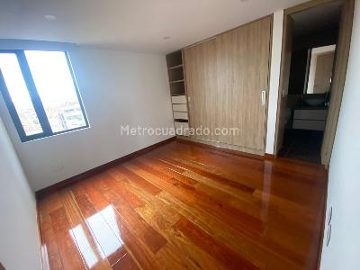 Apartamento de 4 alcobas en venta en Santa Paula, Bogotá, 178 m² · foto 8 de 16