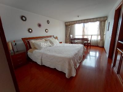 Apartamento de 5 alcobas en venta en La Esperanza Norte, Bogotá, 265 m² · foto 14 de 18