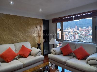 Apartamento de 1 alcoba en venta en Acevedo Tejada, Bogotá, 65 m² · foto 2 de 18