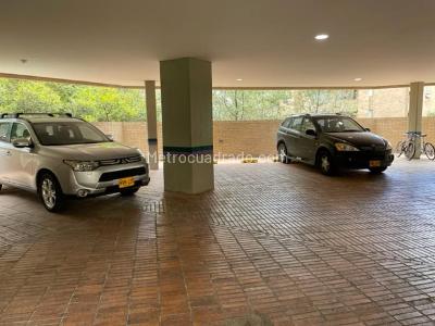 Apartamento en venta en Cerros De Niza, Bogotá · foto 9 de 18
