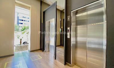 Apartamento de 1 alcoba en venta en Chico Norte Ii, Bogotá, 60 m² · foto 8 de 8
