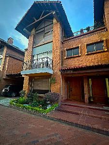 Casa de 5 alcobas en venta en Asturias, Chía, 275 m² · foto 13 de 15