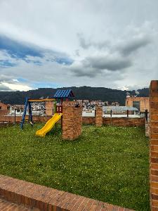 Apartamento de 2 alcobas en venta en Santa Barbara Occidental, Bogotá, 83 m² · foto 15 de 20