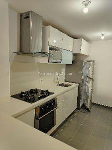 Apartamento de 2 alcobas en venta en Santa Barbara Occidental, Bogotá, 83 m² · foto 2 de 20