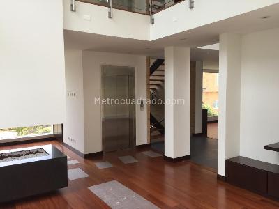 Casa de 3 alcobas en venta en Niza Suba, Bogotá, 336 m² · foto 19 de 20