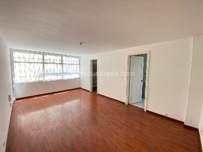 Apartamento de 3 alcobas en venta en Chico, Bogotá, 229 m² · foto 5 de 19