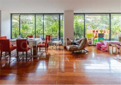 Apartamento de 3 alcobas en venta en Chico Virrey, Bogotá, 177 m² · foto 20 de 20