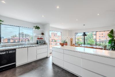 Apartamento en venta en Las Rosales, Bogotá · foto 3 de 20