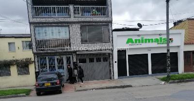 Casa de 5 alcobas en venta en Americas Central, Bogotá, 570 m² · foto 2 de 20