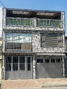 Casa de 5 alcobas en venta en Americas Central, Bogotá, 570 m² · foto 5 de 20
