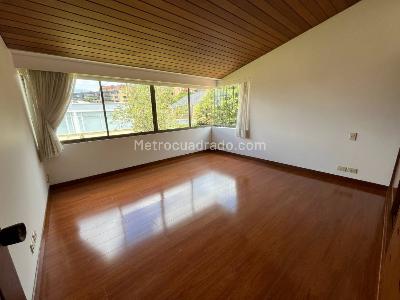 Casa de 4 alcobas en venta en Santa Barbara Alta, Bogotá, 740 m² · foto 7 de 20