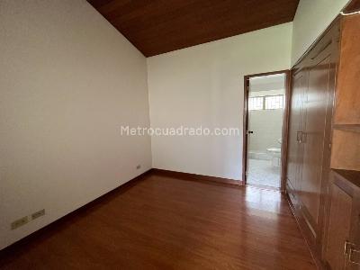 Casa de 4 alcobas en venta en Santa Barbara Alta, Bogotá, 740 m² · foto 10 de 20