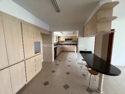 Casa de 4 alcobas en venta en Santa Barbara Alta, Bogotá, 740 m² · foto 12 de 20