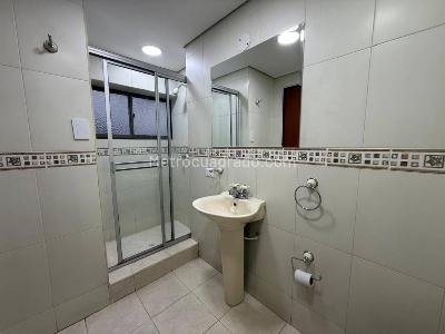 Apartamento en venta en Los Rosales, Bogotá · foto 9 de 20