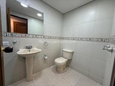 Apartamento en venta en Los Rosales, Bogotá · foto 11 de 20