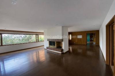 Apartamento de 3 alcobas en venta en Los Rosales, Bogotá, 287 m² · foto 6 de 15