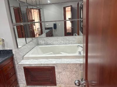 Apartamento en venta en Chico Norte, Bogotá · foto 14 de 19
