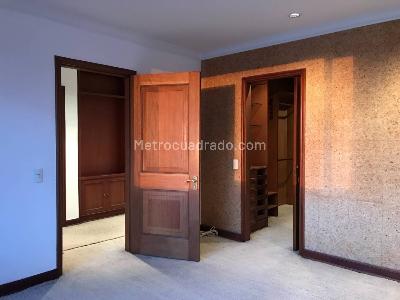 Apartamento de 3 alcobas en arriendo en La Cabrera, Bogotá, 329 m² · foto 12 de 20