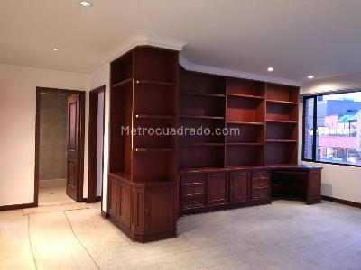 Apartamento de 3 alcobas en arriendo en La Cabrera, Bogotá, 329 m² · foto 13 de 20