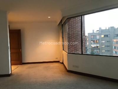 Apartamento de 3 alcobas en arriendo en La Cabrera, Bogotá, 329 m² · foto 14 de 20