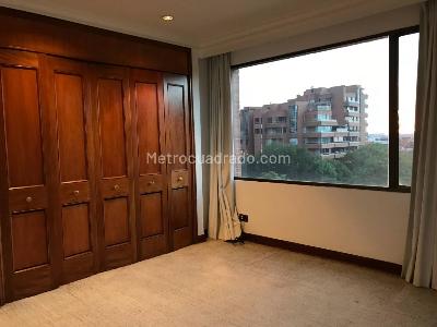 Apartamento de 3 alcobas en arriendo en La Cabrera, Bogotá, 329 m² · foto 19 de 20