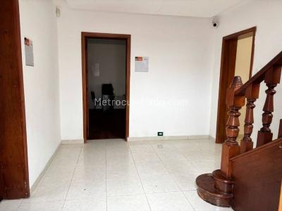 Casa de 5 alcobas en venta en Teusaquillo, Bogotá, 396 m² · foto 16 de 18