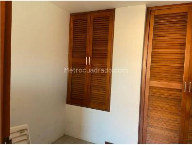 Apartamento de 3 alcobas en arriendo en Chico, Bogotá, 204 m² · foto 18 de 20