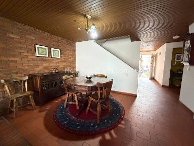 Casa de 4 alcobas en venta en Niza Suba, Bogotá, 287 m² · foto 3 de 19
