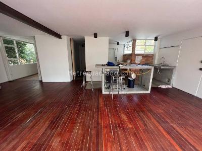 Apartamento de 1 alcoba en venta en La Macarena, Bogotá, 69 m² · foto 2 de 14