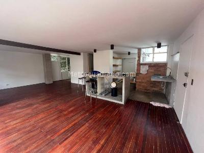 Apartamento de 1 alcoba en venta en La Macarena, Bogotá, 69 m² · foto 10 de 14