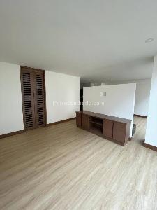 Apartamento de 1 alcoba en arriendo en Chico Navarra, Bogotá, 54 m² · foto 2 de 15
