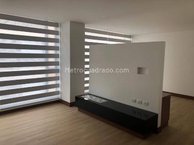Apartamento de 1 alcoba en arriendo en Chico Navarra, Bogotá, 54 m² · foto 6 de 15