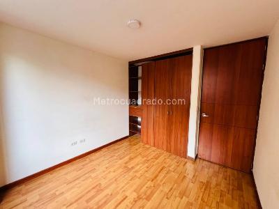 Apartamento de 2 alcobas en venta en Chapinero Occidental, Bogotá, 38 m² · foto 9 de 20