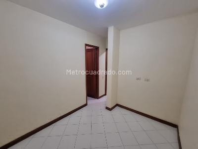 Casa de 4 alcobas en arriendo en El Tesoro, Medellín, 330 m² · foto 17 de 20